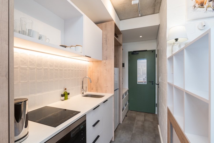 1 Bedroom Property for Sale in Sea Point Western Cape